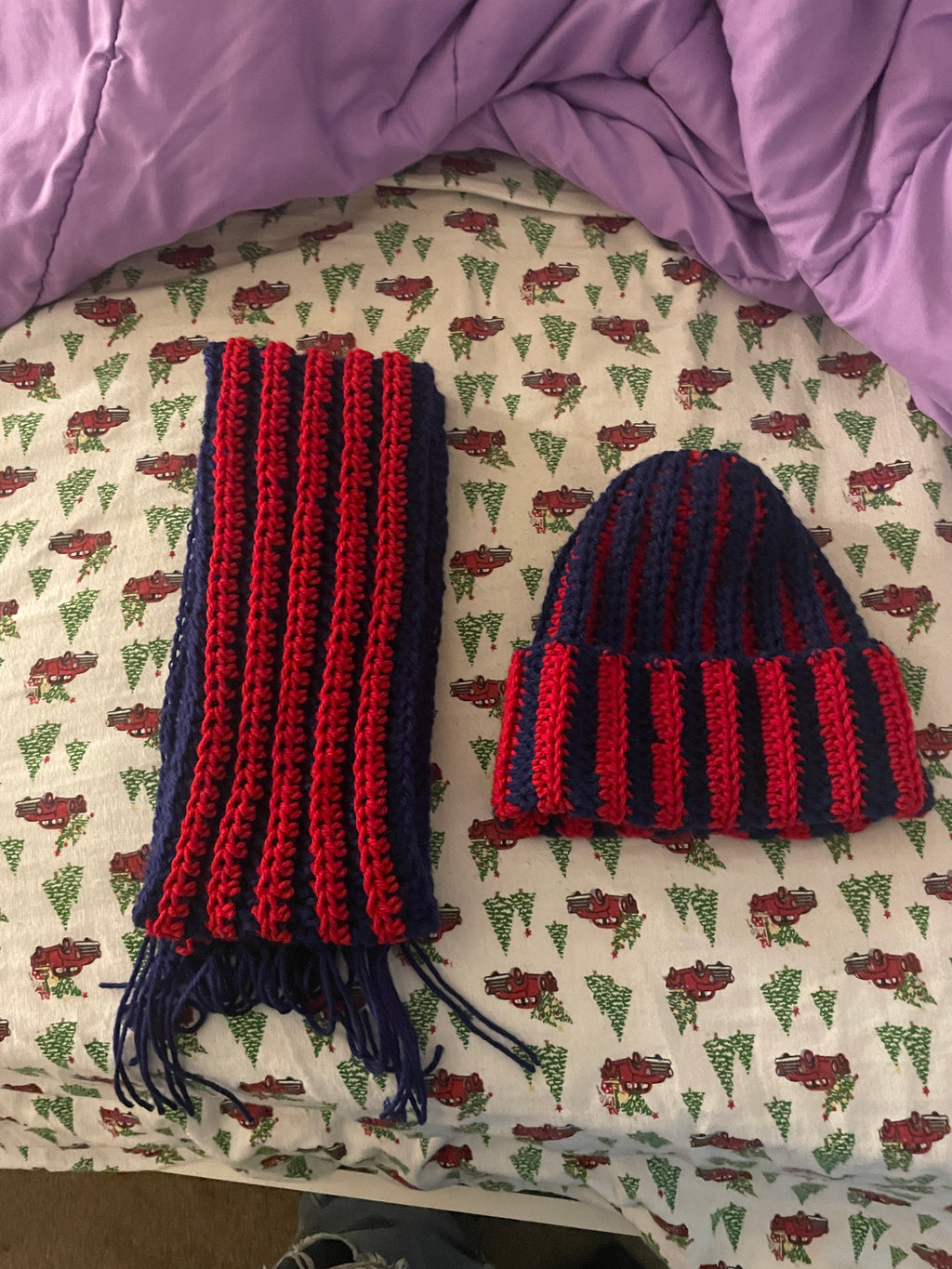 Crochet scarf and beanie ♥️💙