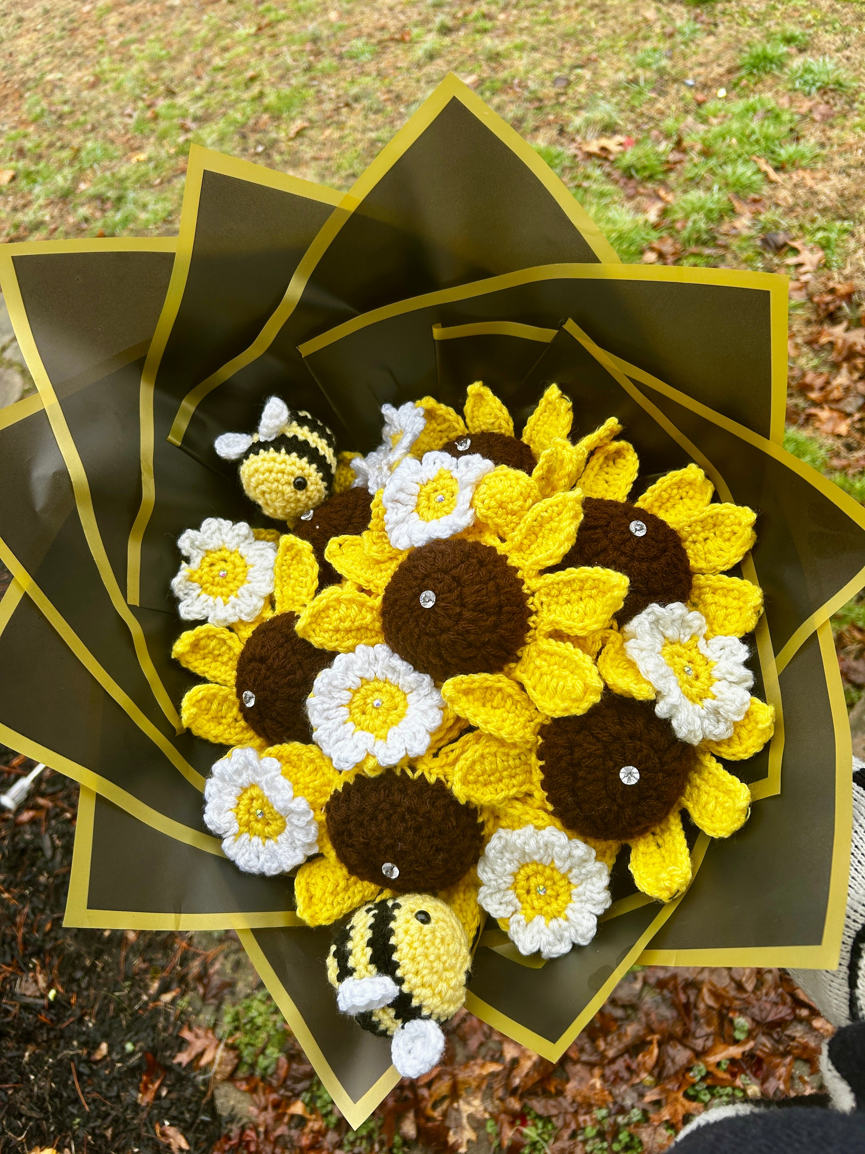 Sunflower and daisy bouquet🌻💐