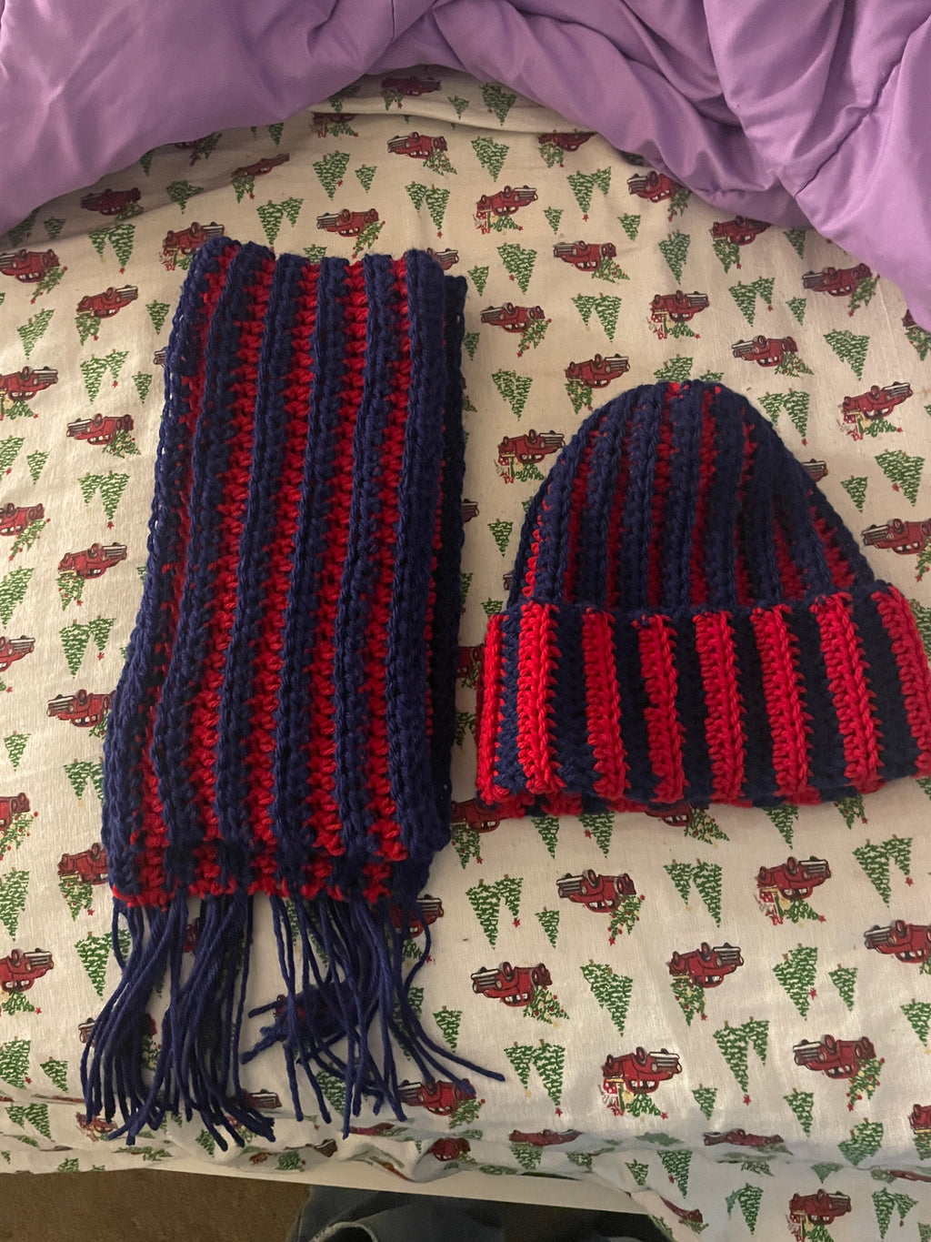 Crochet scarf and beanie ♥️💙